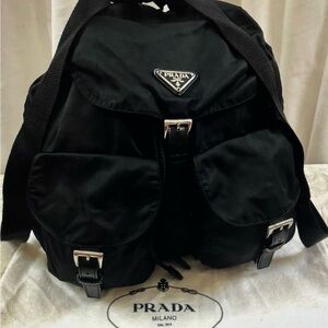 🆕 Prada Milano iconic Large Backpack🎒